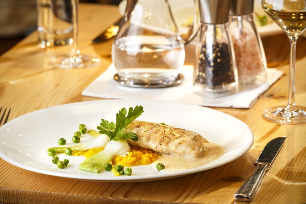 Hotel & Restaurant Zum Beck Stansstad Εξωτερικό φωτογραφία